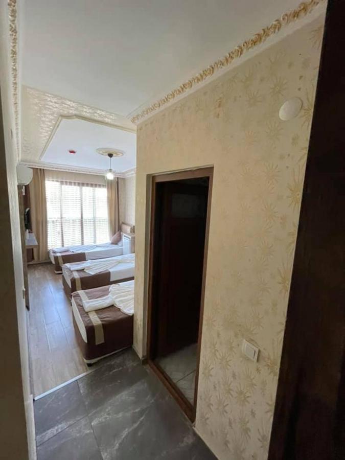 Oezguer Hotel Antalia Esterno foto