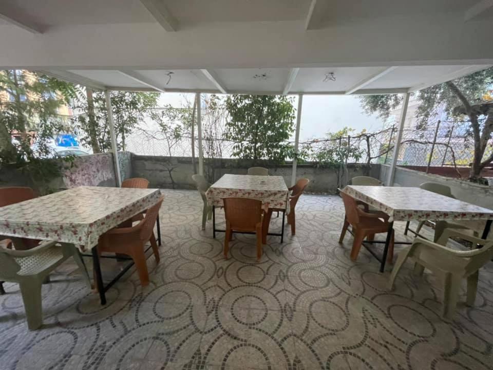 Oezguer Hotel Antalia Esterno foto
