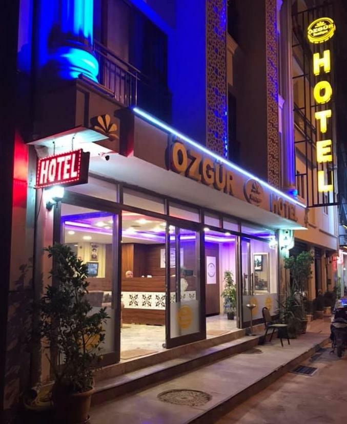 Oezguer Hotel Antalia Esterno foto